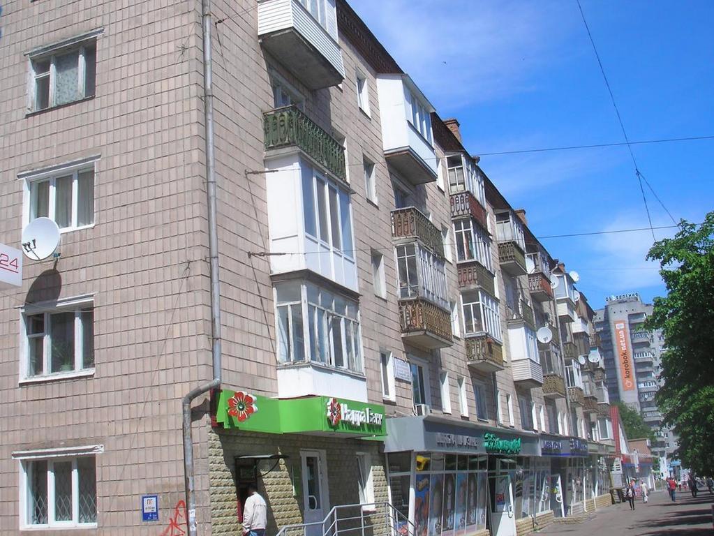 Roses Apartment In The City Center Černihiv Esterno foto